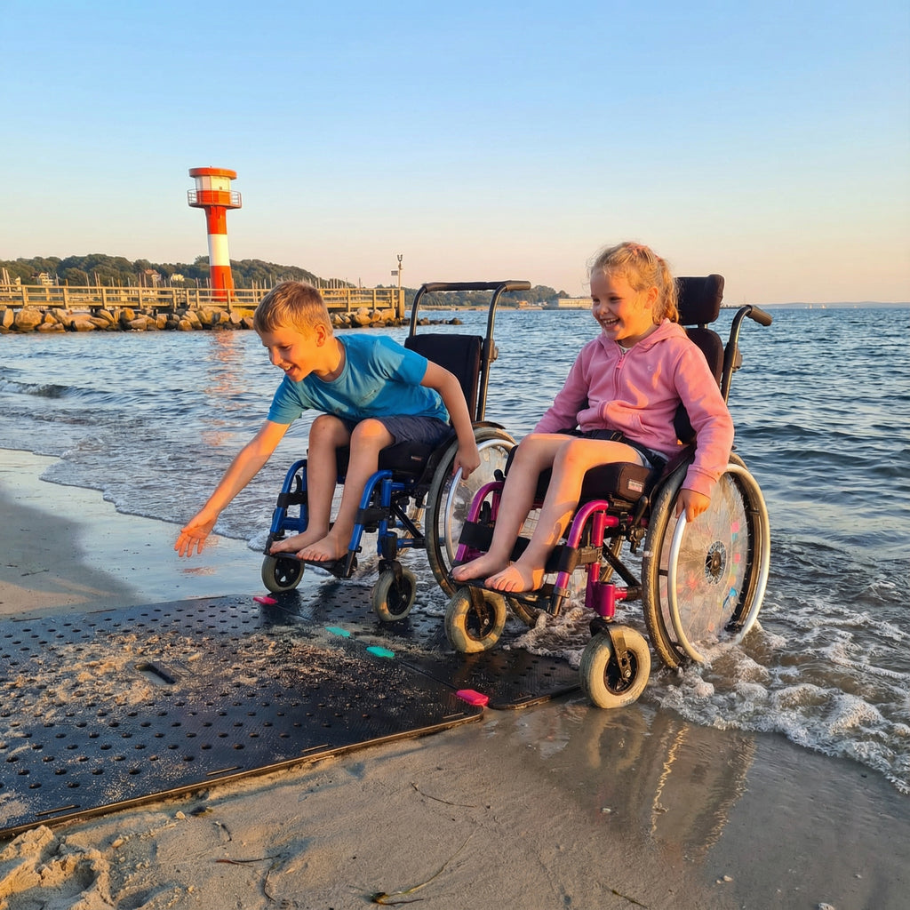 Für Barrierefreiheit am Strand ist das TRAIL-MATE Wegesystem ideal - besonders für Kinder